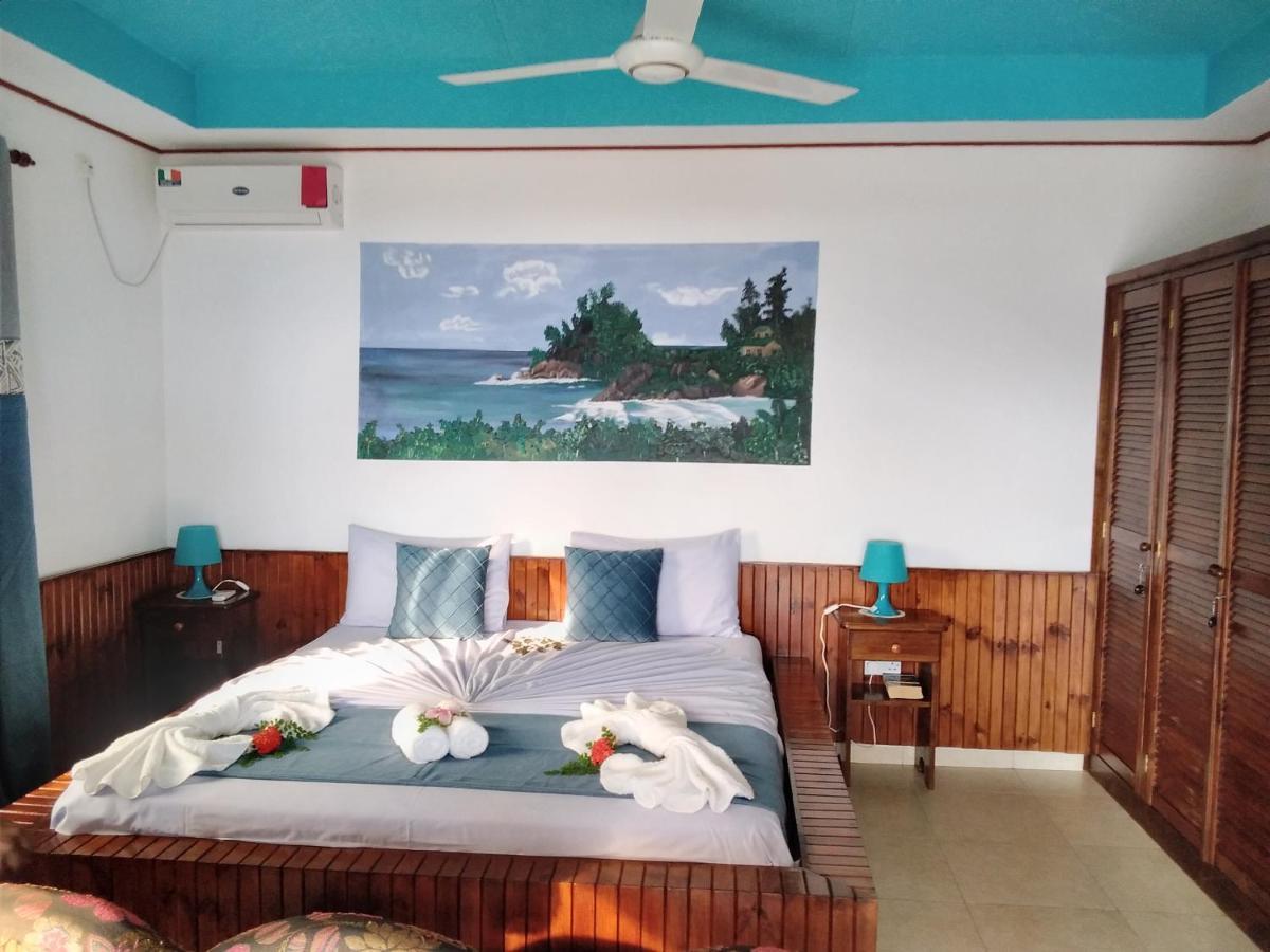 Les Elles Guesthouse Self Catering Baie Lazare  エクステリア 写真