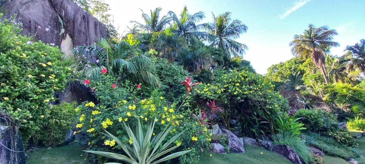 Les Elles Guesthouse Self Catering Baie Lazare  エクステリア 写真